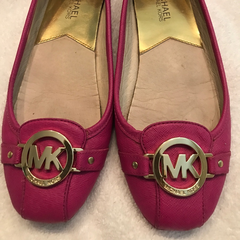 Michael Kors Size 8 flats